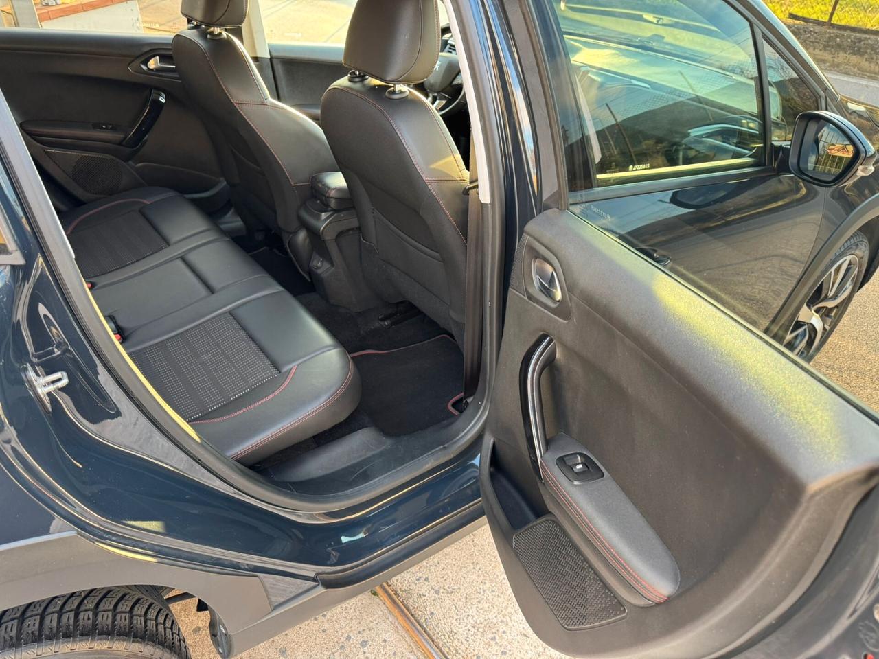 Peugeot 2008 BlueHDi 100 S&S GT Line