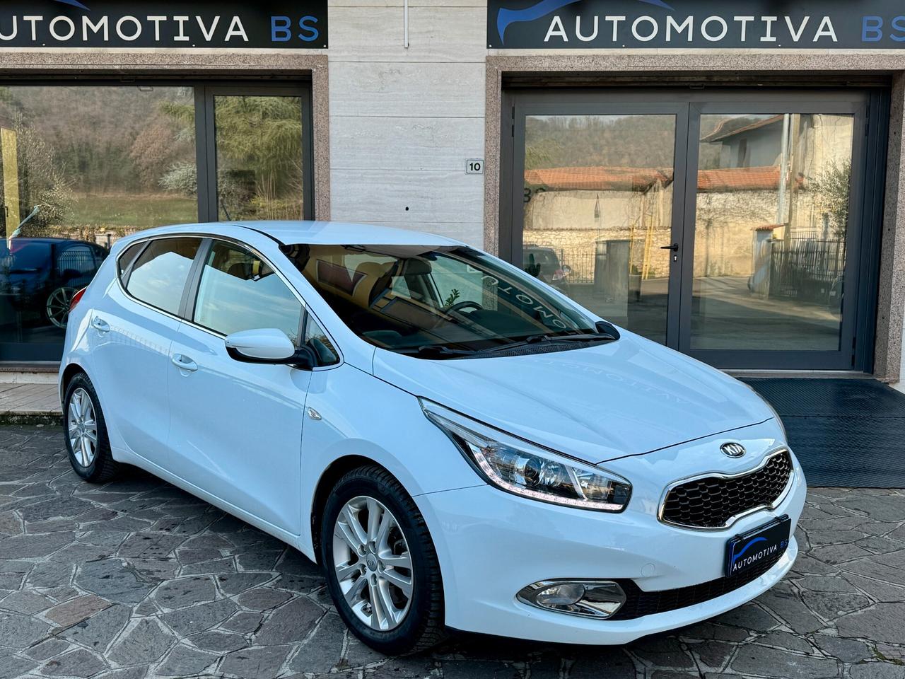 Kia Ceed cee'd 1.6 CRDi 110 CV 5 porte Cool