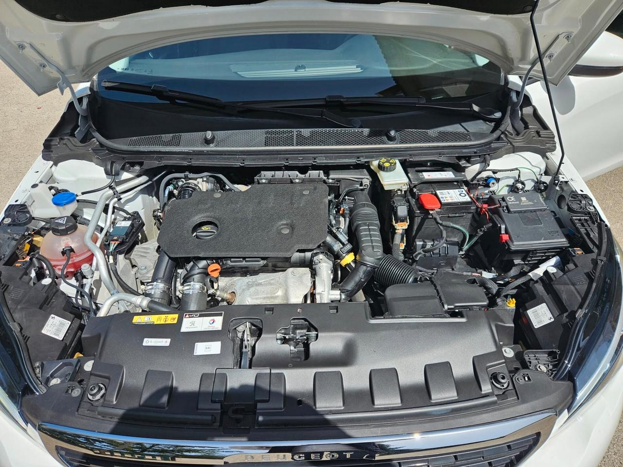 Peugeot 308 BlueHDi 130 S&S Business