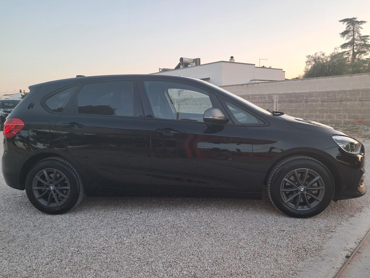 Bmw Active Tourer 218d *FULL LED-NAVY-CRUISE*