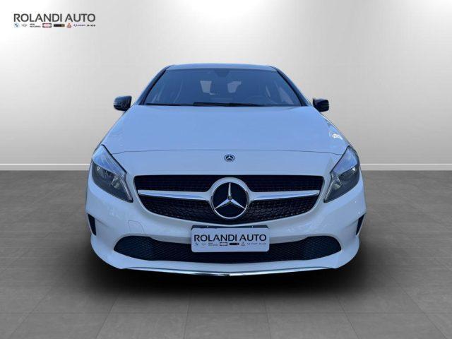 MERCEDES-BENZ A 180 d Business