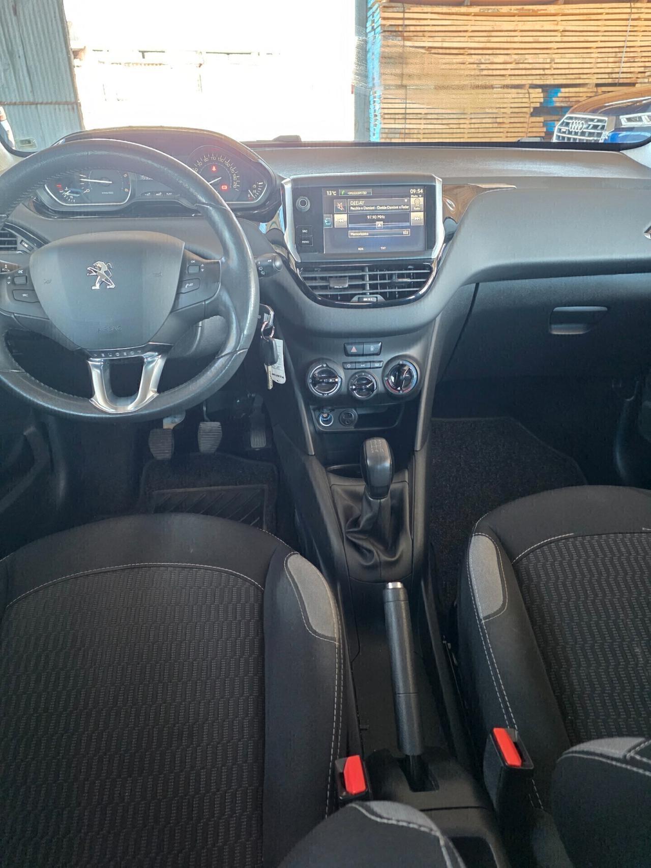 Peugeot 208 1.4 diesel 2016 FINANZIABILE