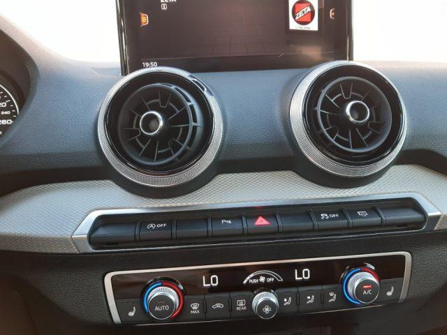 AUDI Q2 30 TDI S tronic Identity Black