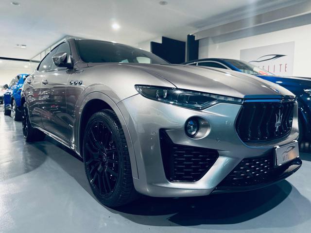 MASERATI Levante V6 Diesel 275 CV AWD Gransport Black Tetto,