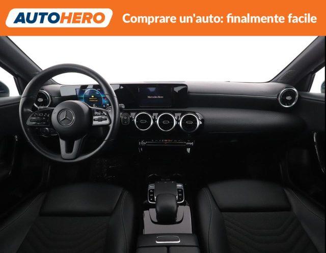 MERCEDES-BENZ A 180 Automatic Executive