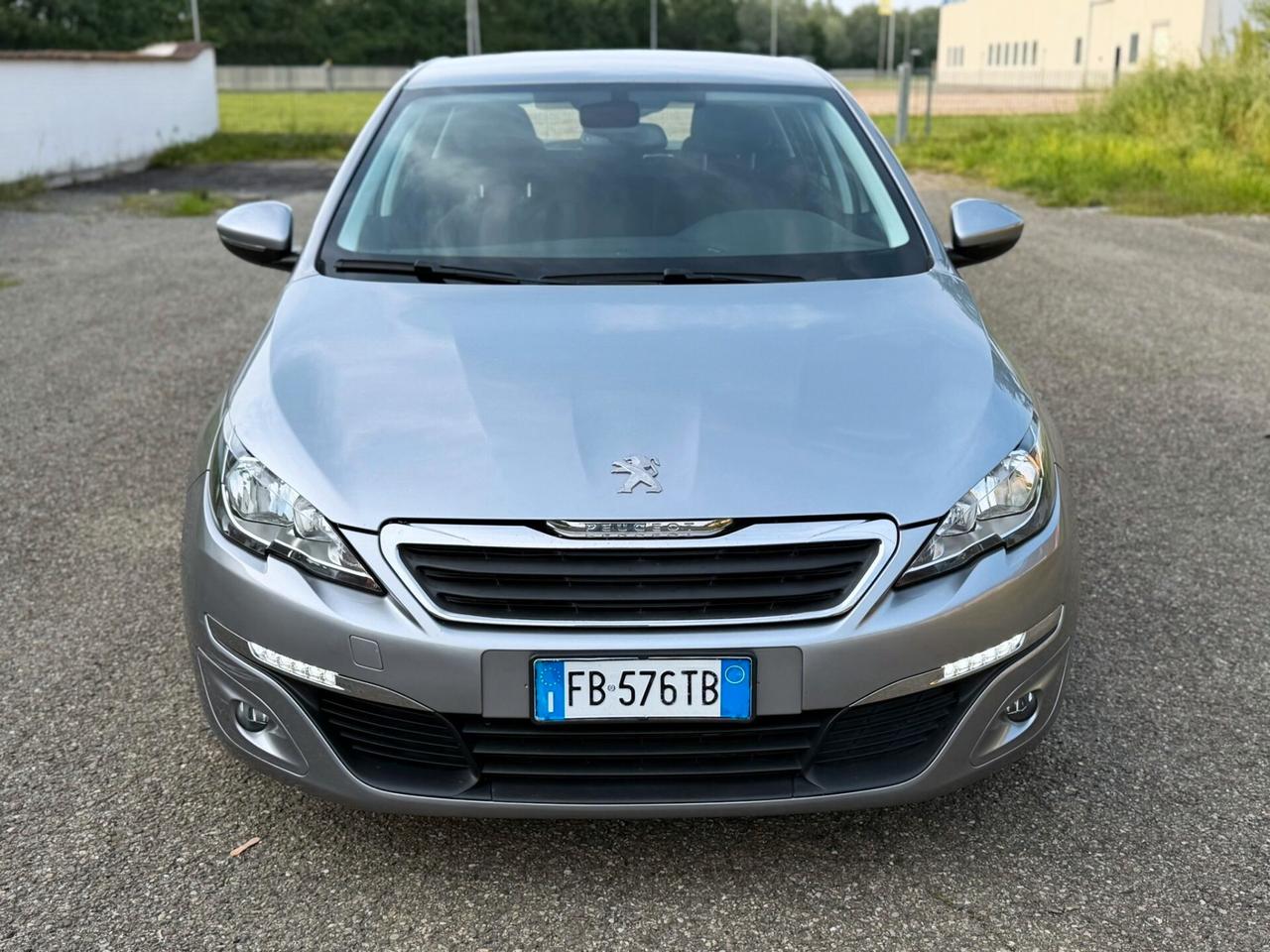 Peugeot 308 Berlina HDi 100 CV EURO 6B