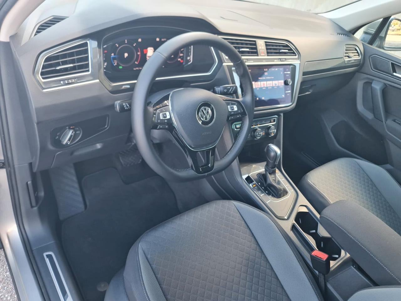 Volkswagen Tiguan 2.0 TDI 150 CV SCR DSG 4MOTION R-Line