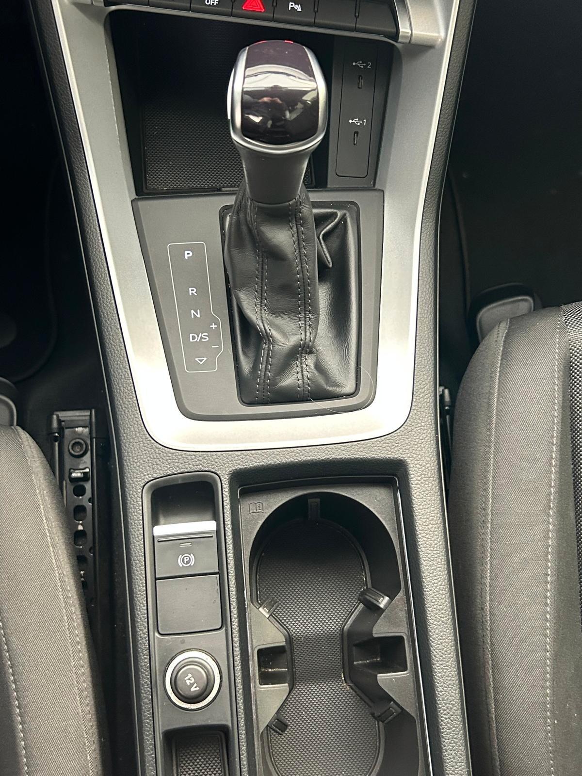 Audi Q3 35 TDI 2.0 Diesel 150 cv S tronic line edition