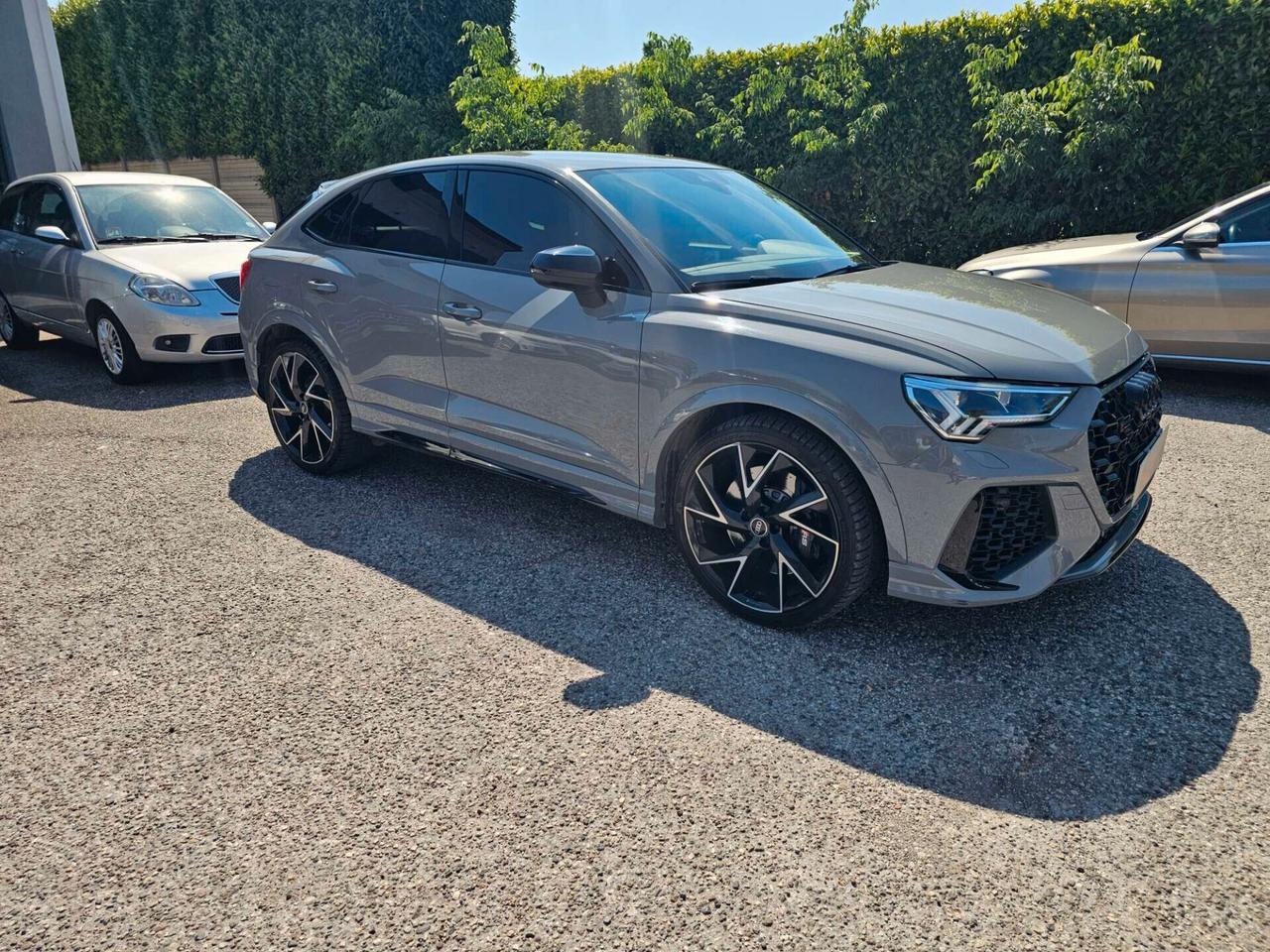 Audi Q3 RS quattro S tronic