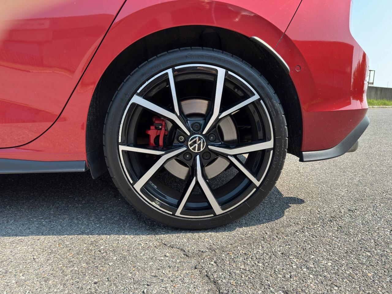 Volkswagen Golf GTI 2.0 TSI DSG