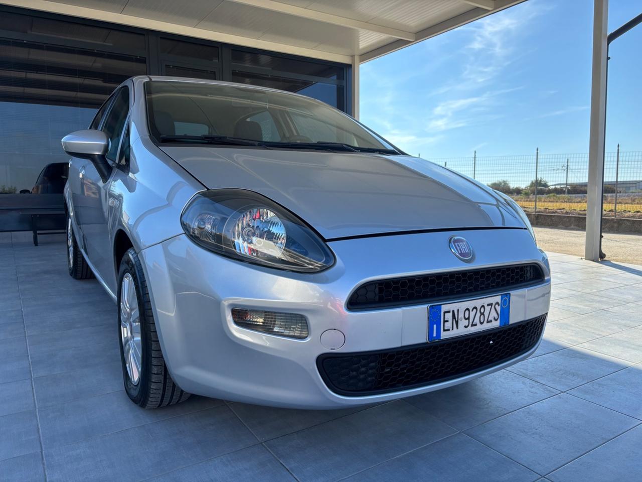 Fiat Punto 1.3 MJT II 75 CV 5 porte Virgin Radio