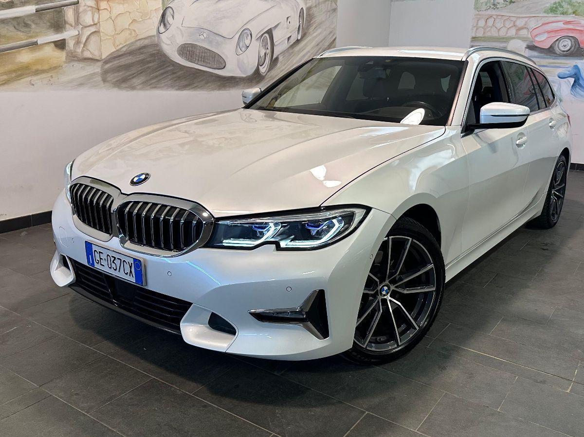 BMW 320d Touring MHEV 48V Luxury - TUTTI TAGLIANDI BMW - RETRO-CAMERA - HEAD UP - FULL