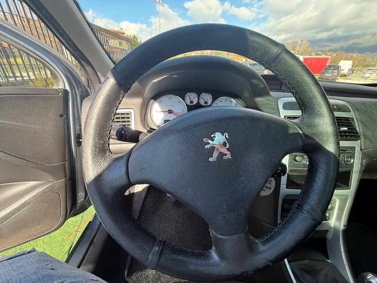 PEUGEOT 307