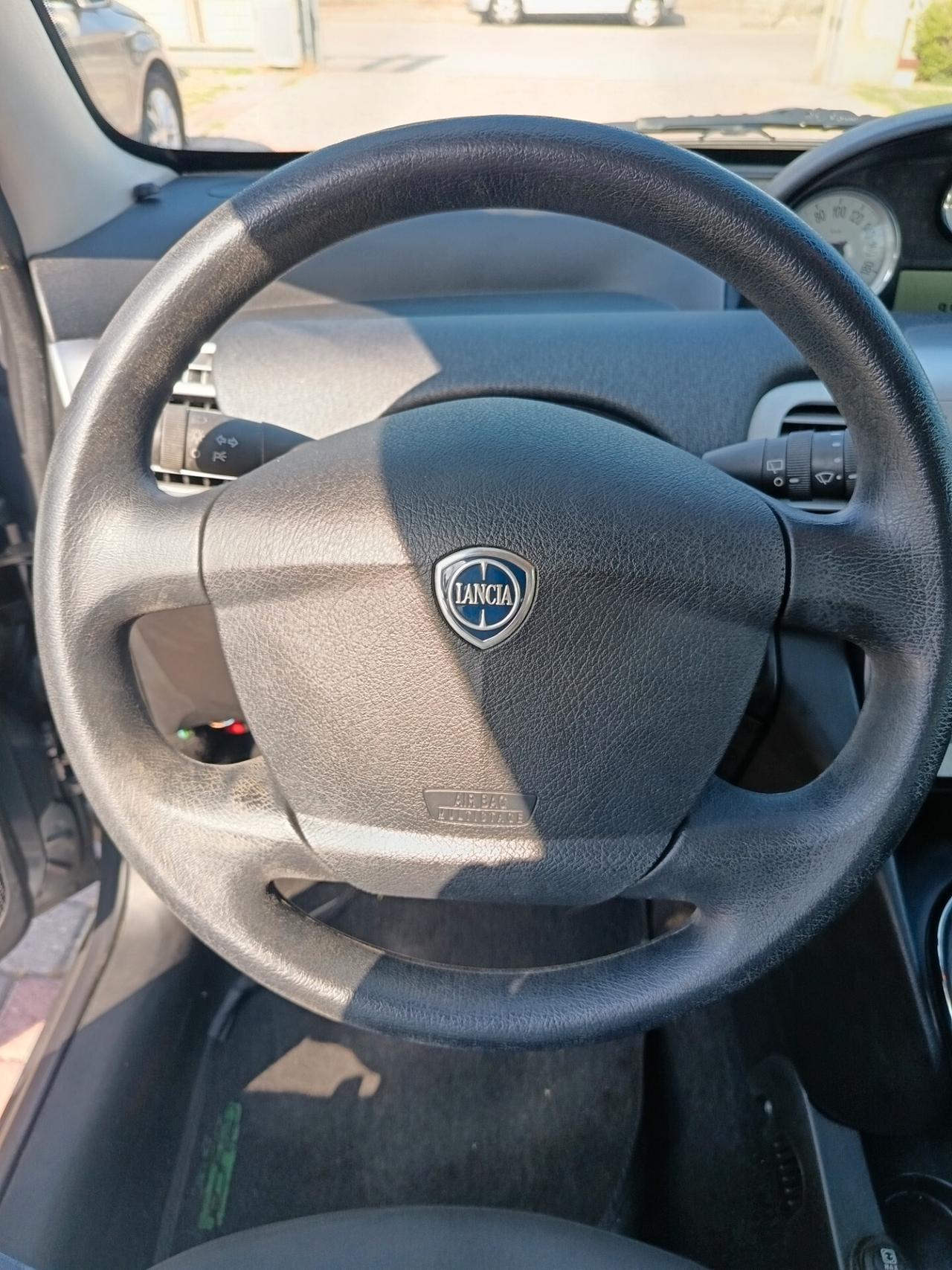 Lancia Ypsilon 1.2 69 CV Diva KM 67.929