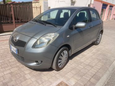 Toyota Yaris 1.3 5 porte