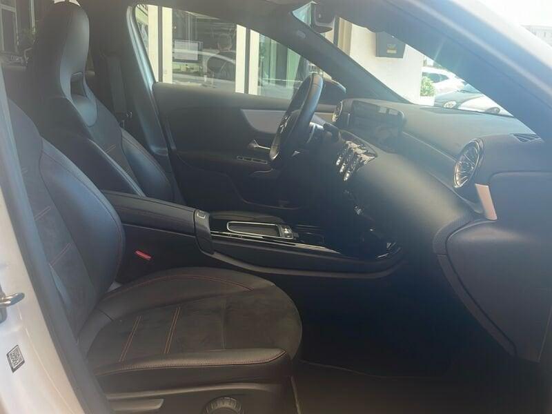 Mercedes-Benz Classe A A 180 Automatic Premium AMG Line