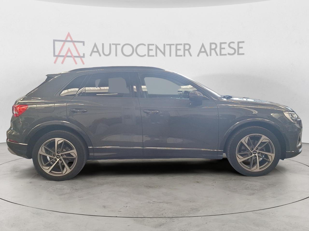 Audi Q3 35 1.5 tfsi mhev Business Advanced s-tronic