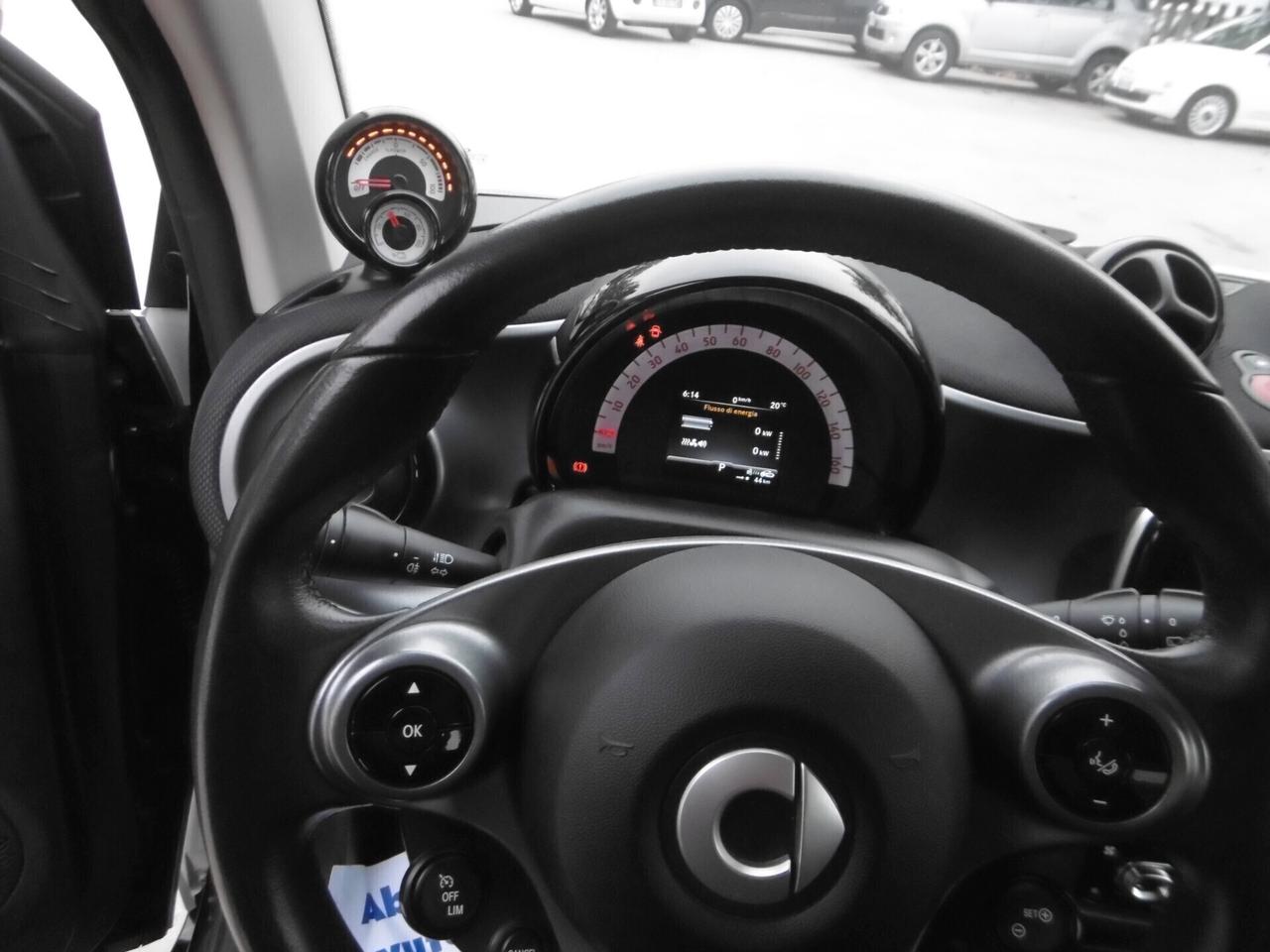 Smart ForTwo EQ Passion Elettrica Neopatentati