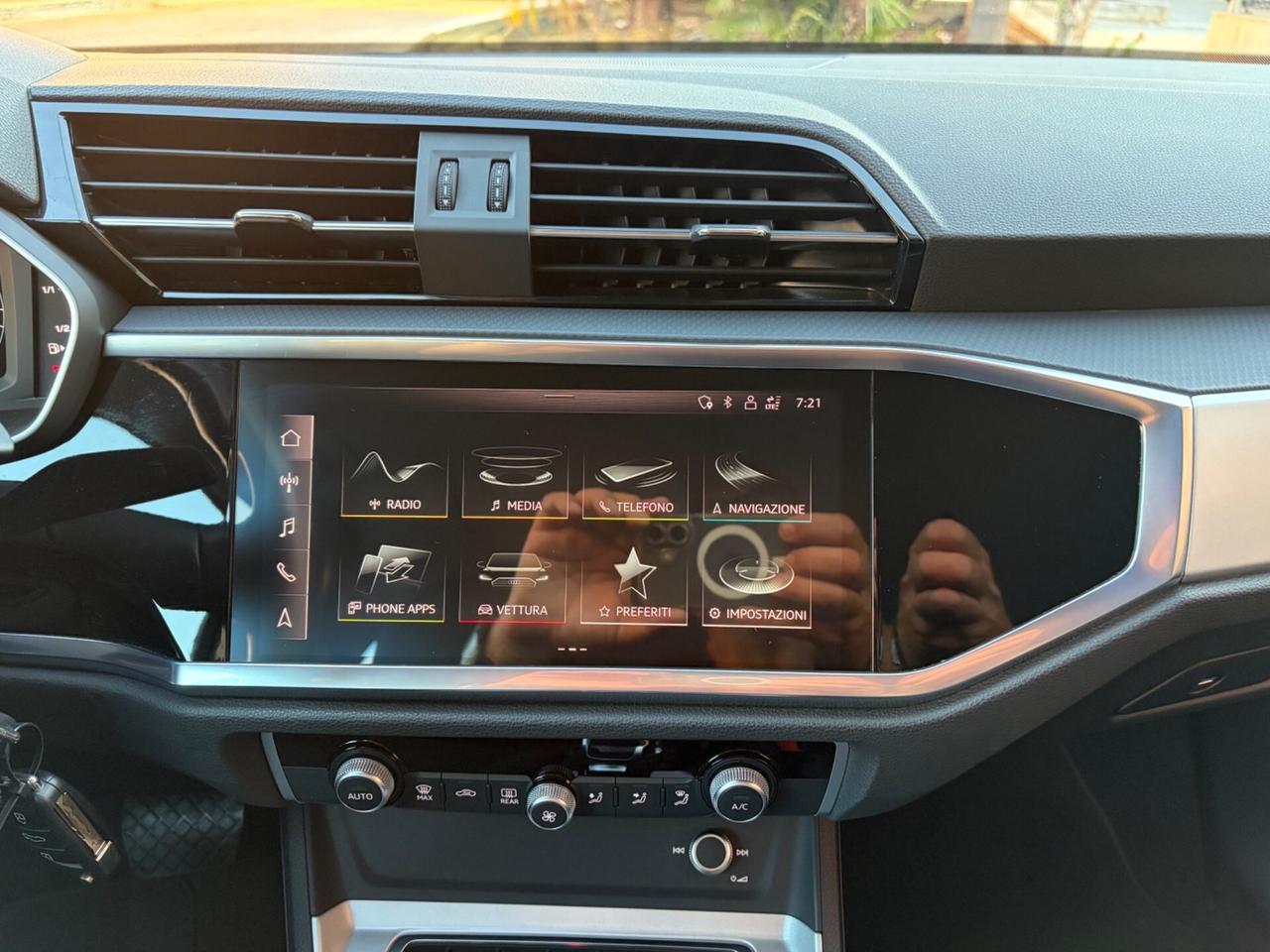Audi Q3 SPB 35 TDI S tronic line edition unico proprietario!!!