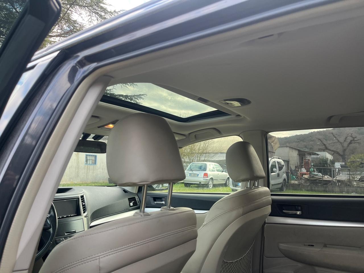 Subaru OUTBACK 2.0D AWD Trend Leather (peoblema albero a camme )