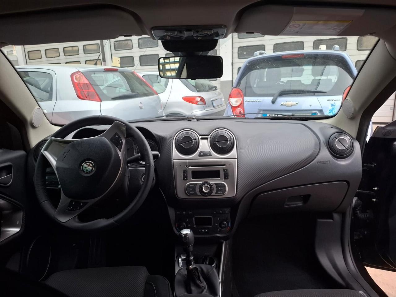 Alfa Romeo MiTo 1.4 78 CV Distinctive Sport Pack