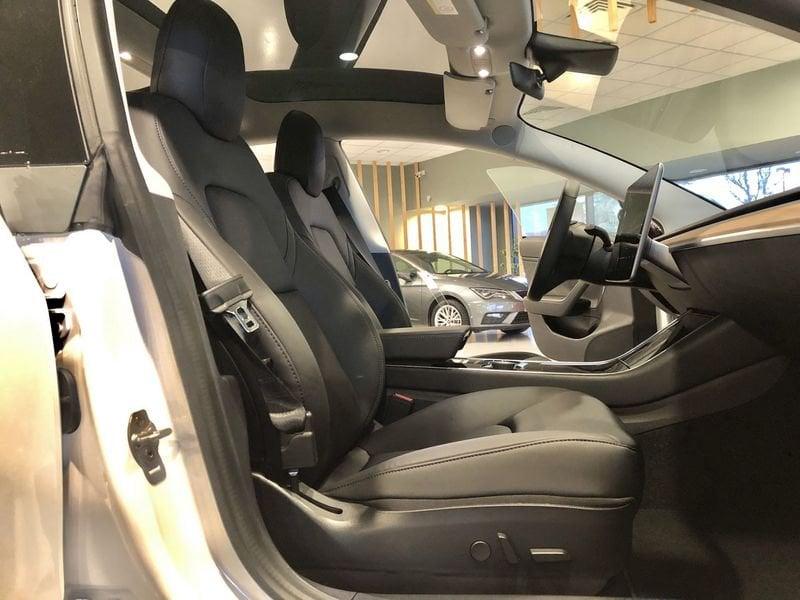 Tesla Model 3 Long Range Performance AWD