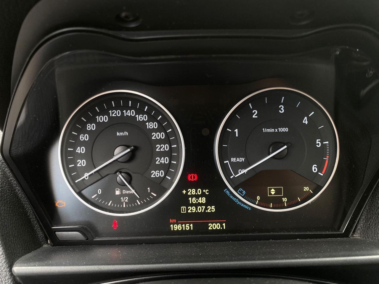 Bmw 118d 143 5p. Business 2014 catena rotta