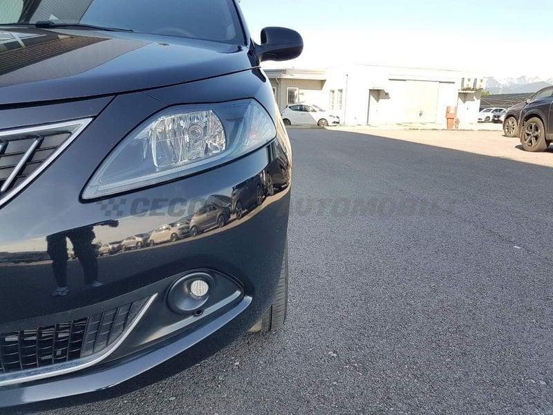 Lancia Ypsilon Ypsilon 1.0 firefly hybrid Platino s&s 70cv