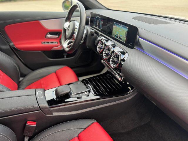 MERCEDES-BENZ CLA 220 d AUT. SHOOTING BRAKE PREMIUM *BICOLOR*TETTO*UNIPR