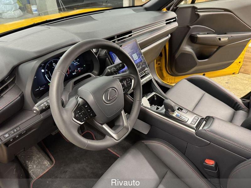 Lexus LBX LBX Hybrid Emotion