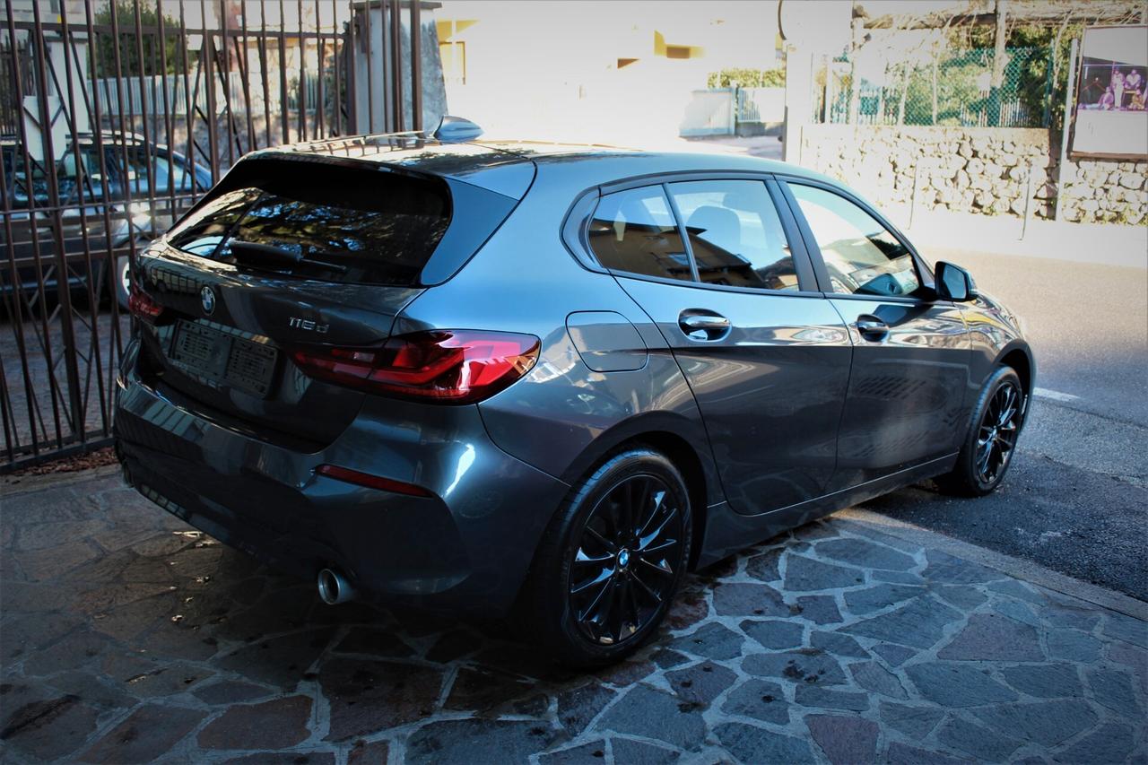 Bmw 118 118d 5p. Business Advantage