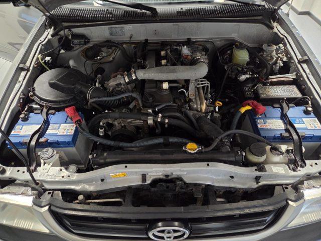 TOYOTA Hilux EXTRA-CAB D-4D ARIA CONDIZIONATA