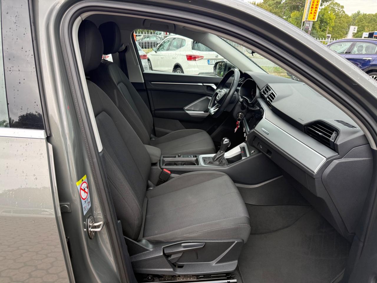 Q3 SPB 45 TFSI e S tronic Business Plus
