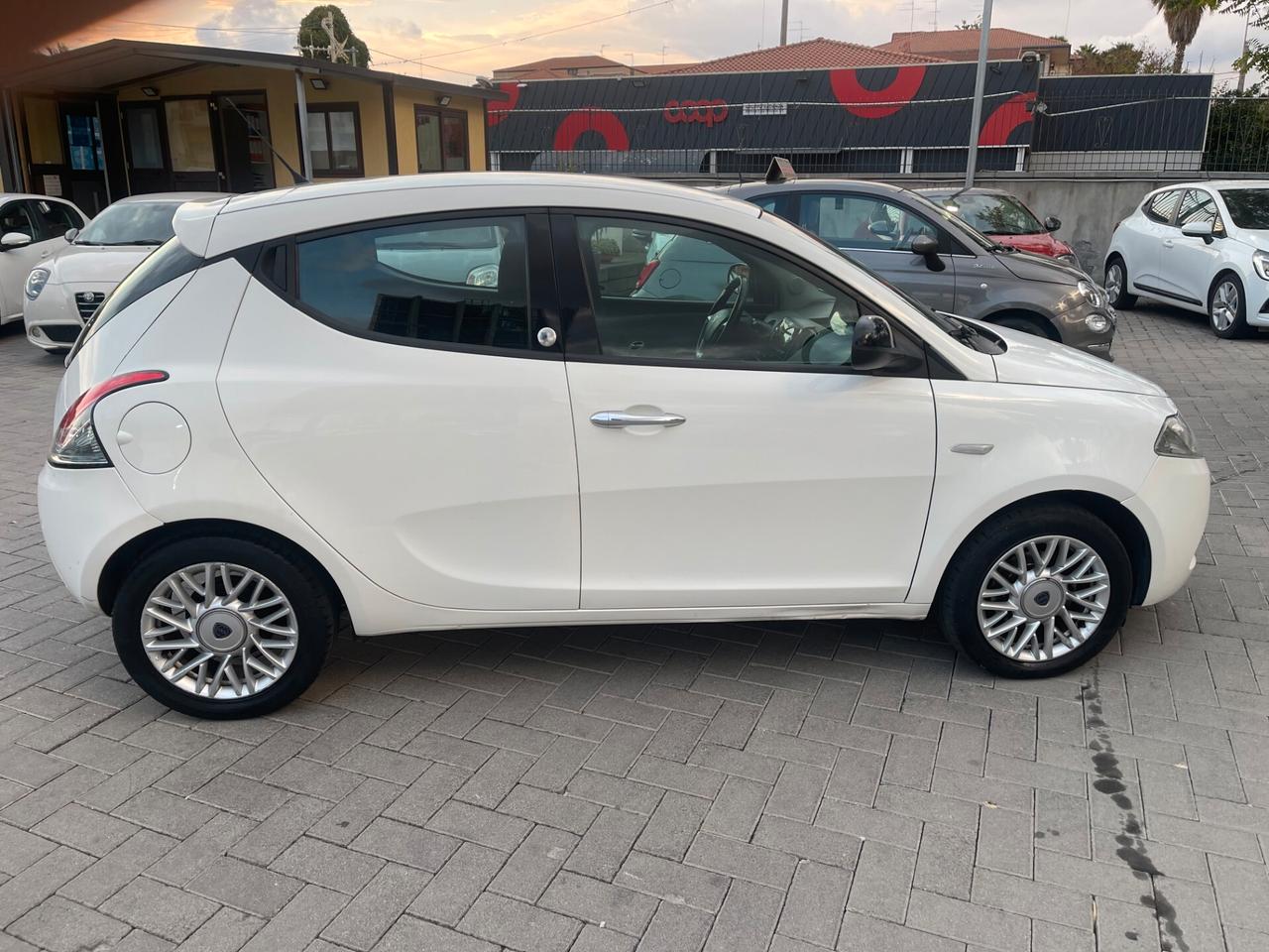 Lancia Ypsilon 1.2 69 CV 5 porte GPL Ecochic