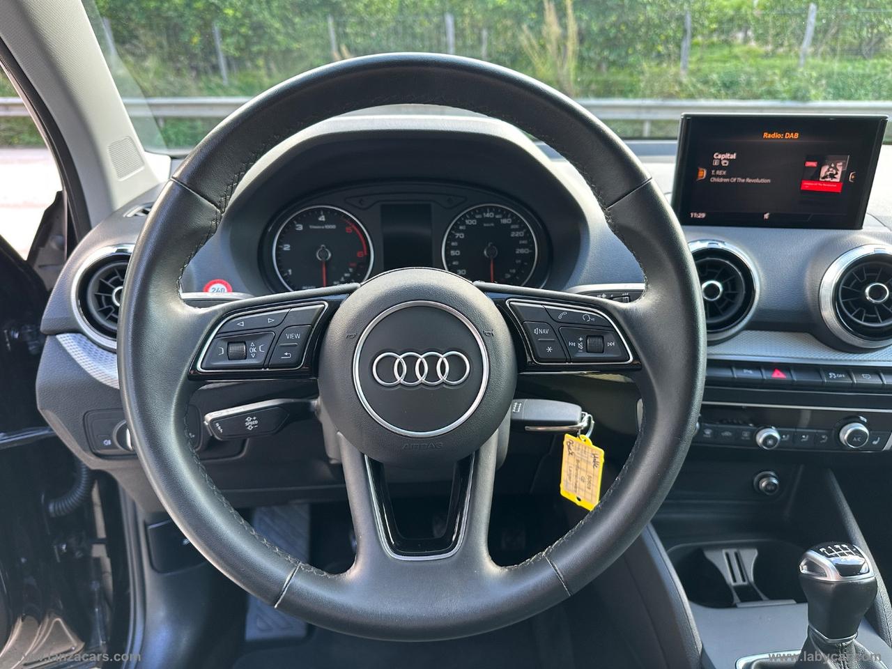 AUDI Q2 30 TDI Business Advanced
