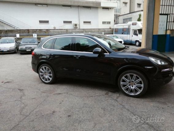 PORSCHE Cayenne 2ªs.'10-'18 - 2012