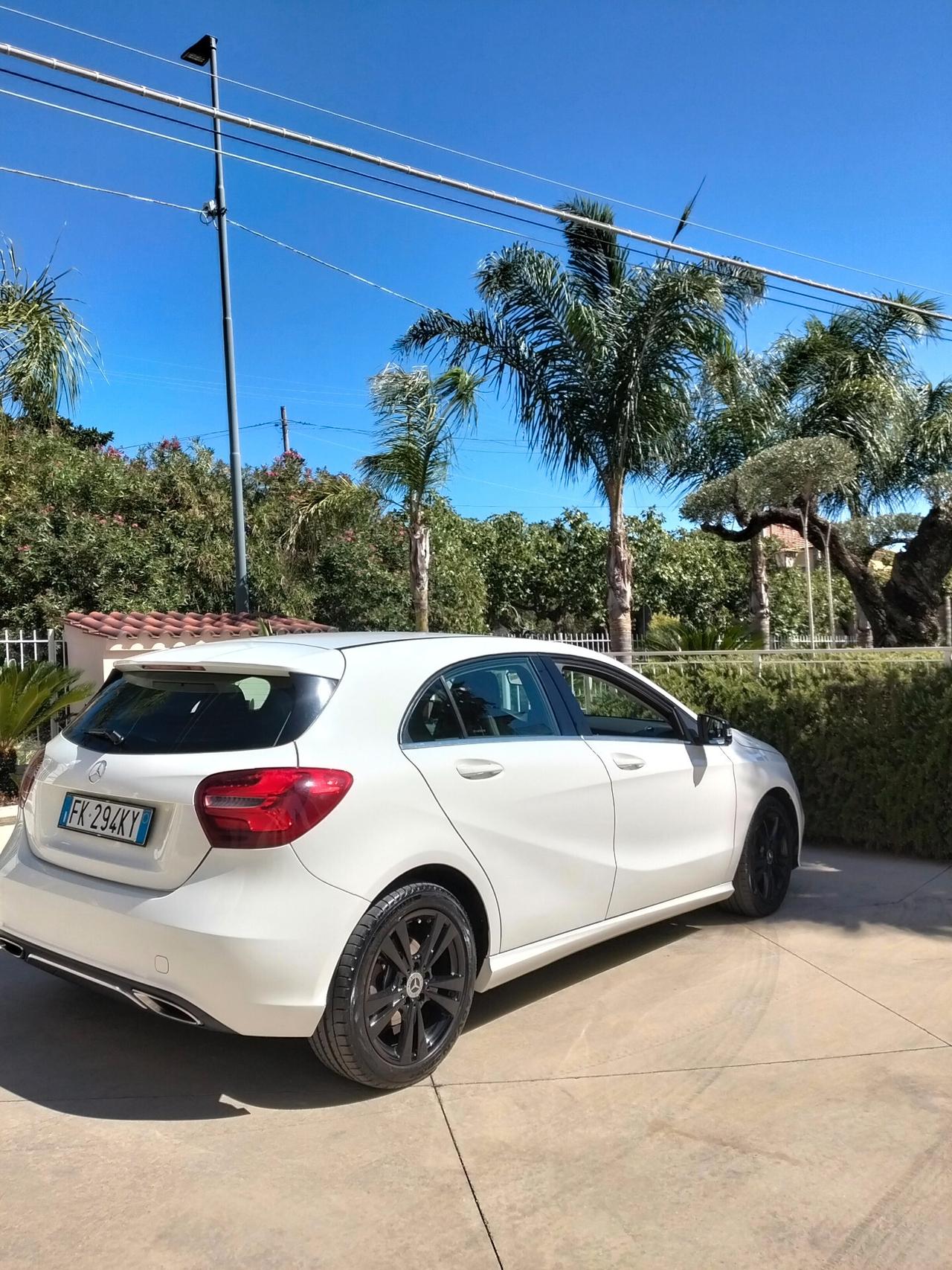 Mercedes-benz A 180 d Premium