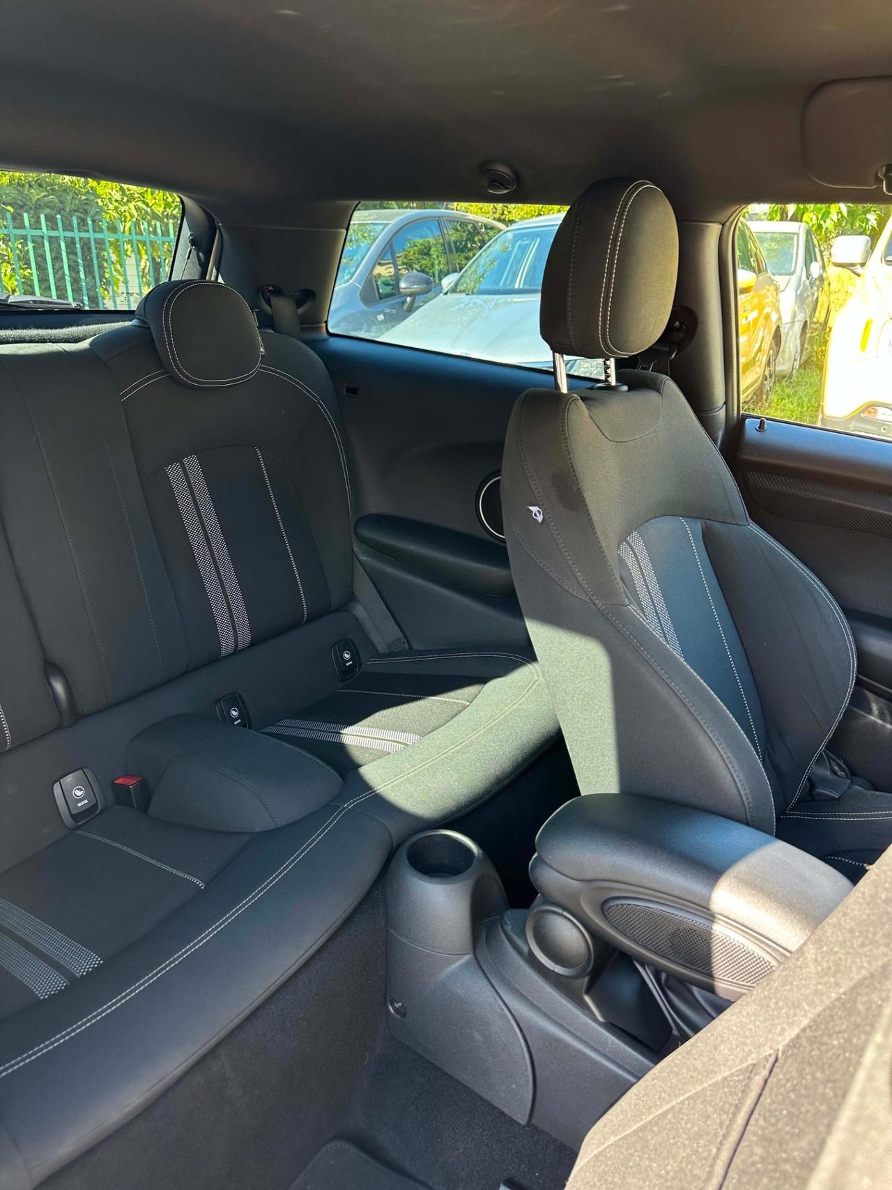 Mini COOPER S FULLOPT KMCERT UNICOPR