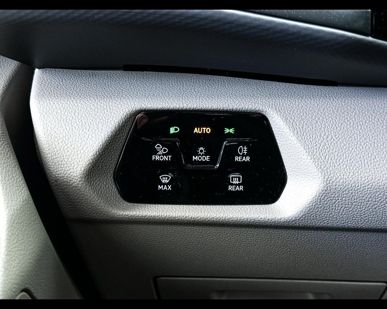 VOLKSWAGEN Multivan 7ª '21-> - Multivan 1.5 PHEV DSG 4Motion Space