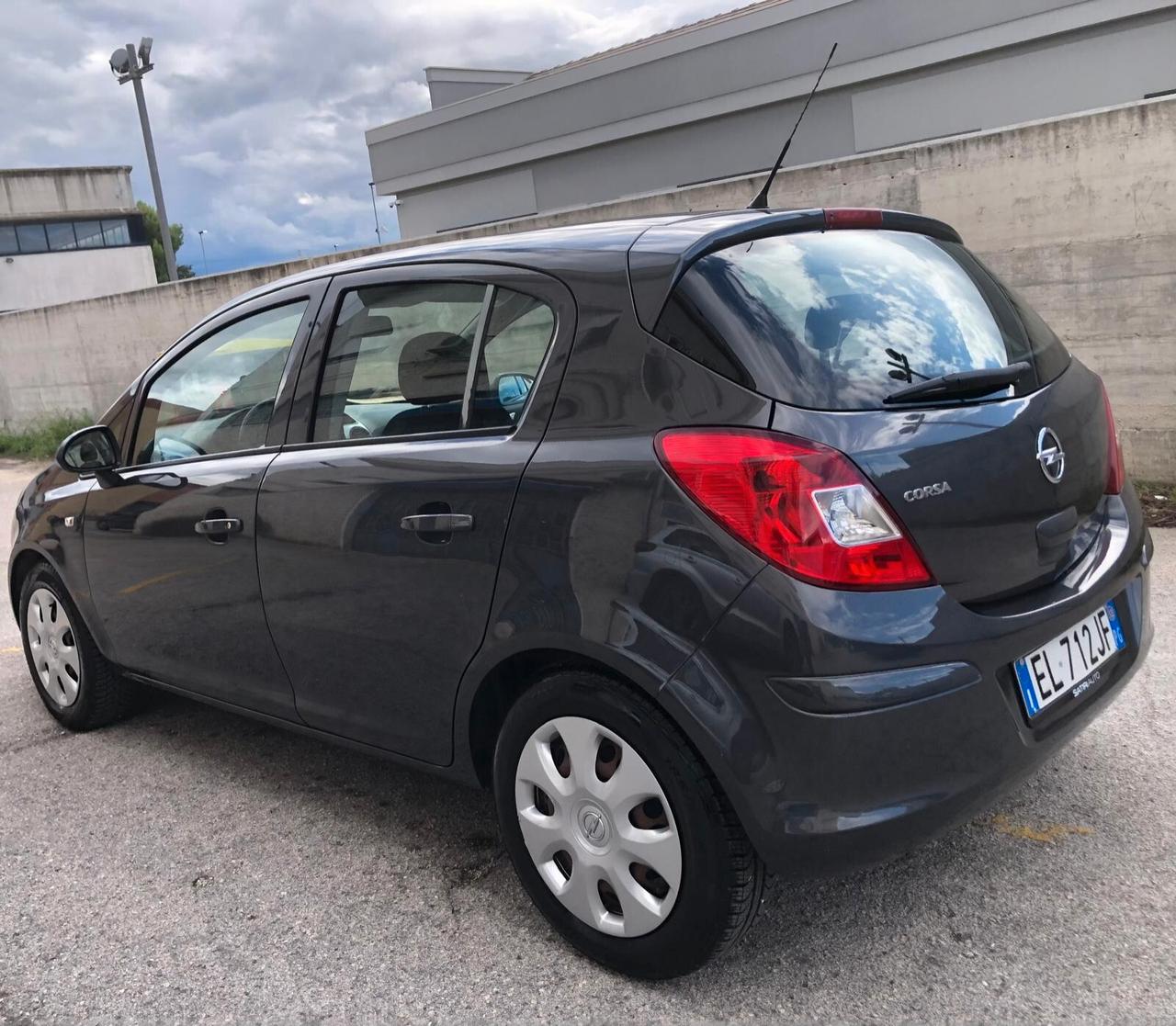 Opel Corsa 1.2 85CV 3 porte GPL-TECH One