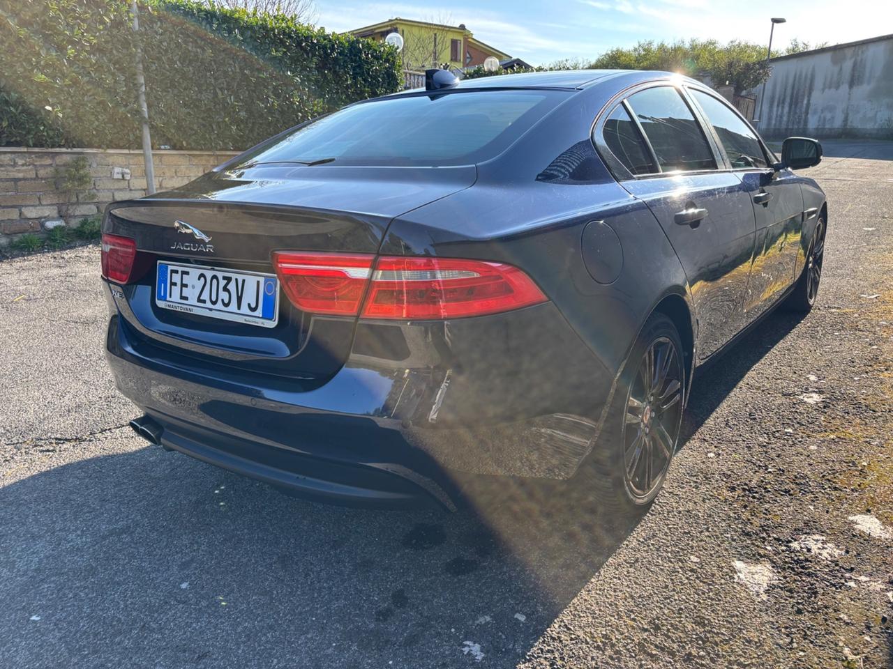 Jaguar XE 2.0 D 163 CV Prestige perfetta in tutto