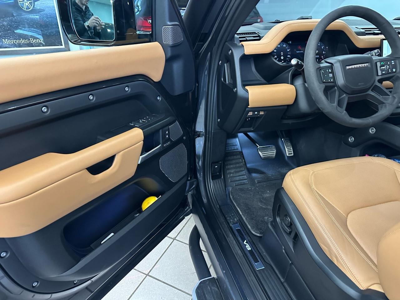 Land Rover Defender 90 5.0 V8 525 CV AWD Auto Carpathian Edition