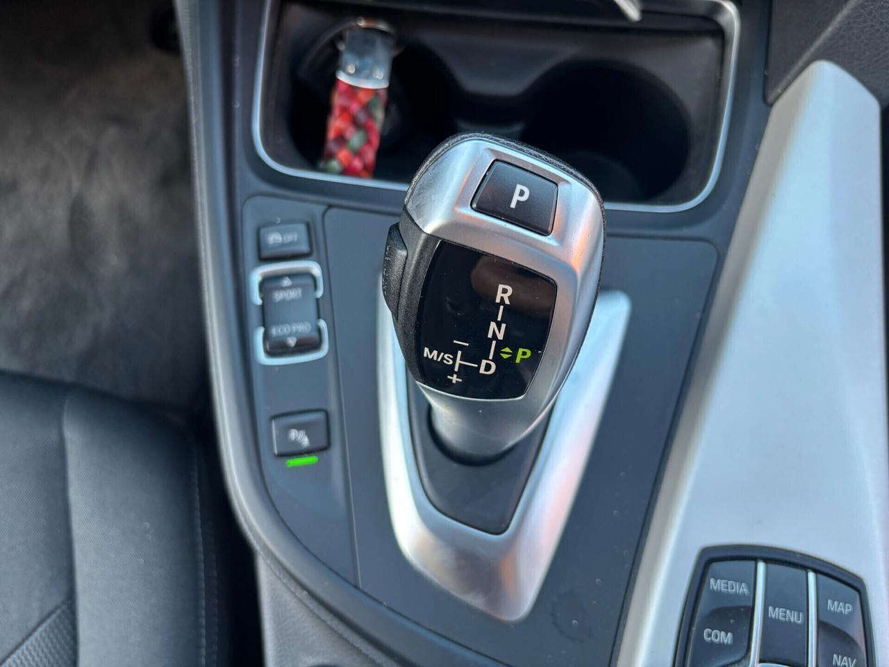 Bmw 318d Touring Business Advantage - 2019