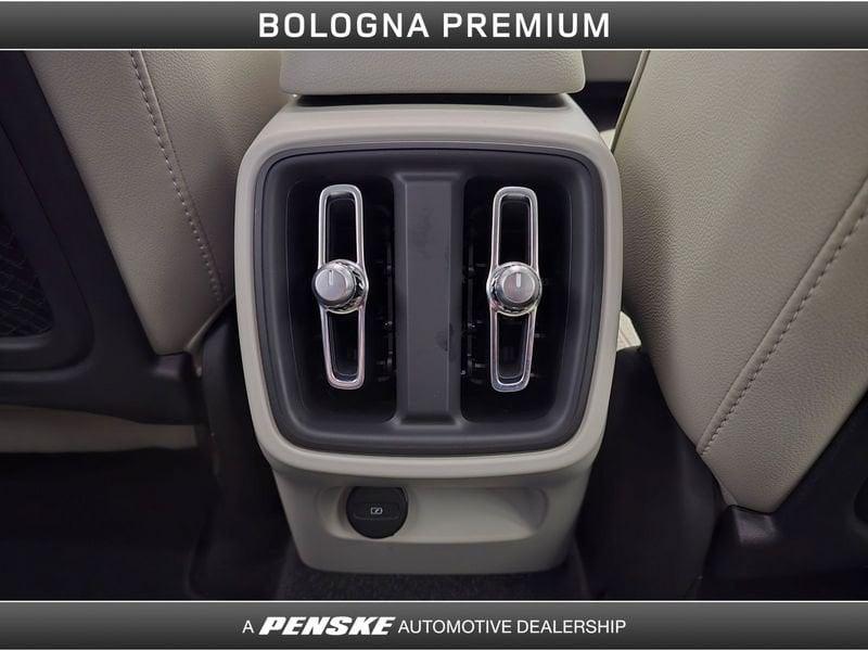 Volvo XC40 XC40 B3 automatico Core