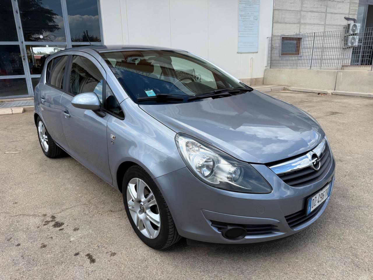 Opel Corsa 1.2 80CV 5 porte GPL-TECH Edition
