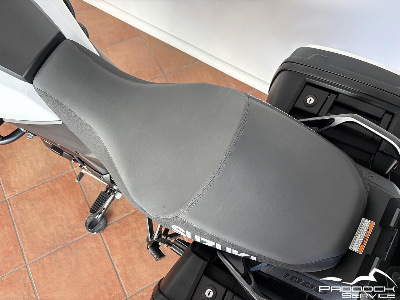 Suzuki V Strom DL 1000 solo 15.000 km ACCESSORIATA