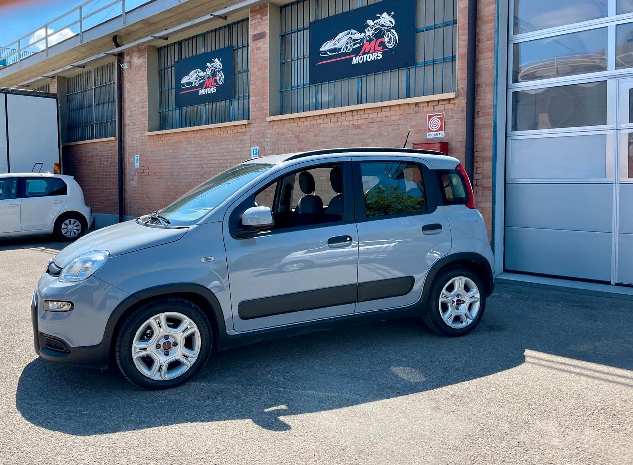 Fiat Panda Benzina/HYBRID 2022 - UNIPROPRIETARIO - 16.000 KM REALI