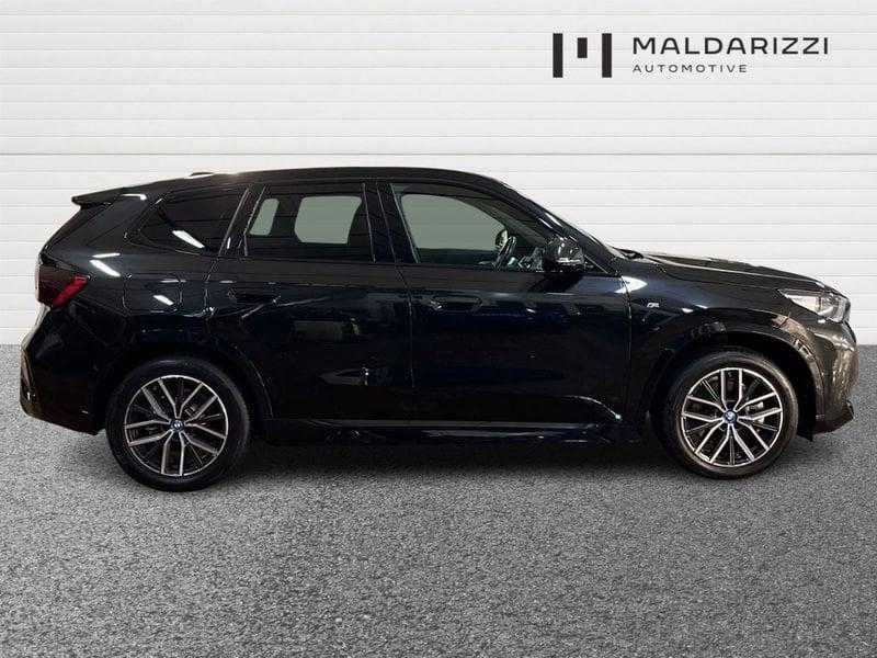 BMW iX1 U11 BMW xDrive30