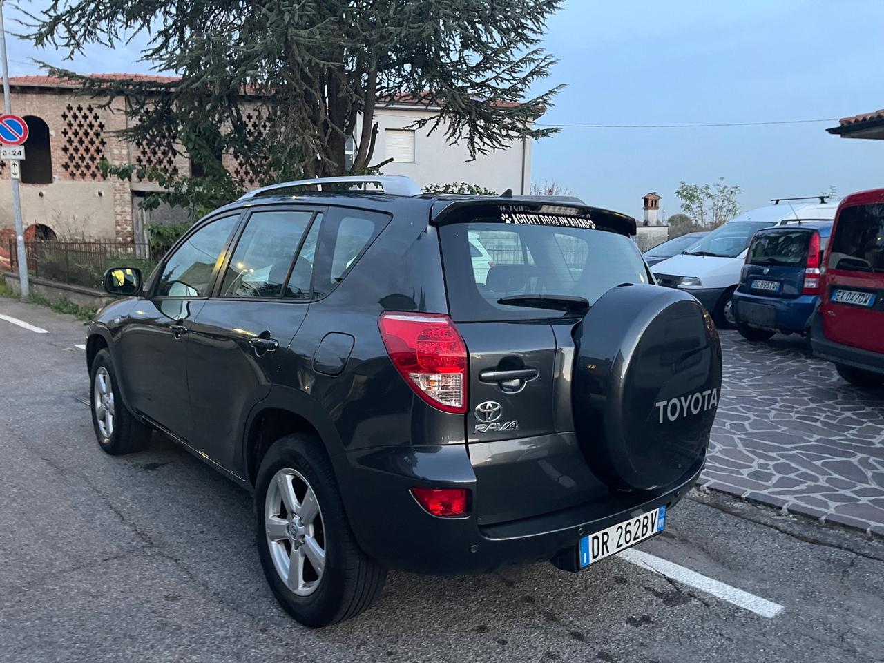 Toyota RAV 4 RAV4 2.0 Luxury