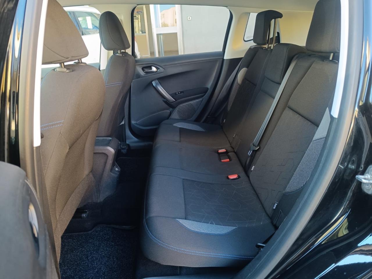 Peugeot 2008 BlueHDi 100 S&S Style